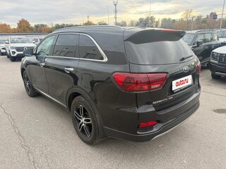2019 Kia Sorento III Prime Рестайлинг, чёрный, 3024000 рублей, вид 4