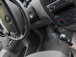 2004 Chevrolet Aveo I, белый, 355000 рублей, вид 4