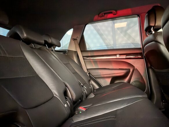 2015 Kia Sorento II Рестайлинг, белый - вид 3
