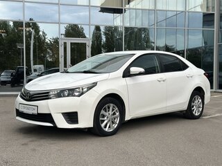 2013 Toyota Corolla XI (E160, E170, E180), белый, 1045000 рублей, вид 1