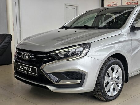 2024 Lada (ВАЗ) Vesta I Рестайлинг (NG), серебристый, 1739000 рублей, вид 3