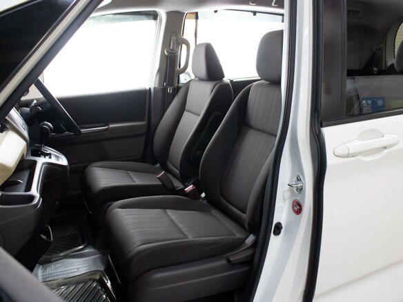 2017 Honda Freed II, белый, 1680000 рублей - вид 9