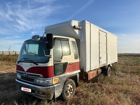 2001 Hino Series 500 (Ranger), красный, 2500000 рублей, вид 1