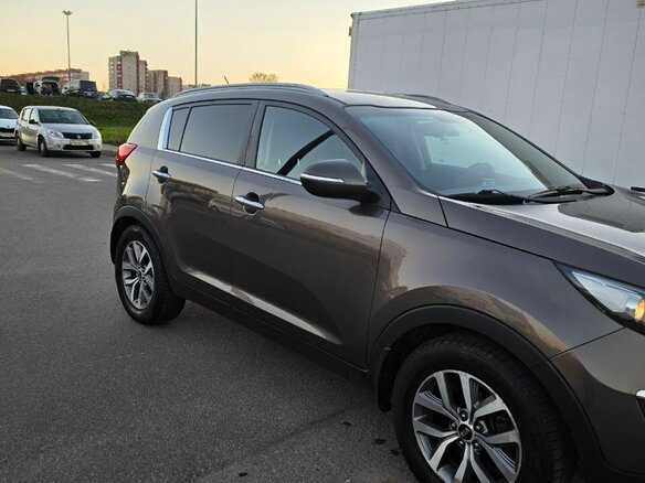 2015 Kia Sportage III Рестайлинг, коричневый, 1450000 рублей - вид 4