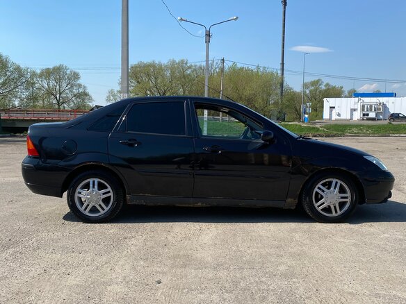 2004 Ford Focus I Рестайлинг, чёрный, 150000 рублей - вид 5