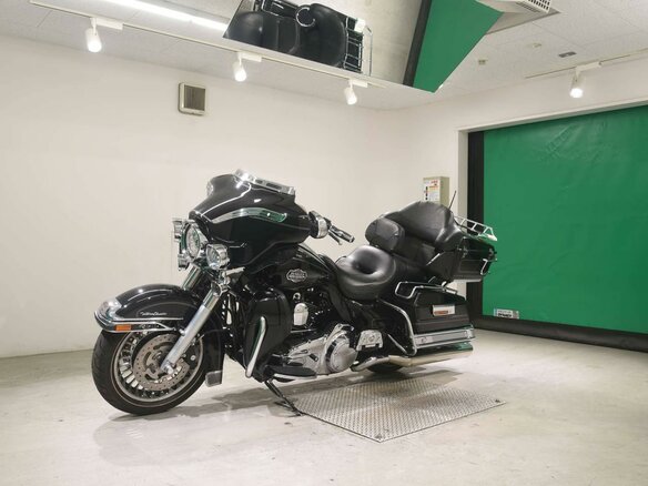 2008 Harley-Davidson Electra Glide, чёрный - вид 3