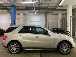2008 Mercedes-Benz M-Класс 350 II (W164) Рестайлинг, серебристый, 1100000 рублей, вид 3