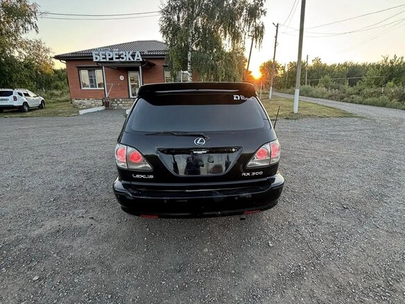 2000 Lexus RX 300 I, чёрный, 670000 рублей - вид 1