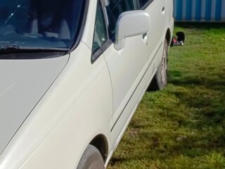 1999 Nissan Bassara, белый, 420000 рублей, вид 2