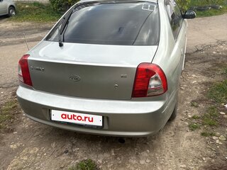 2004 Kia Shuma II, серебристый, 190000 рублей, вид 4