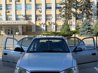 2005 Hyundai Accent ТагАЗ II, серебристый, 399000 рублей, вид 4