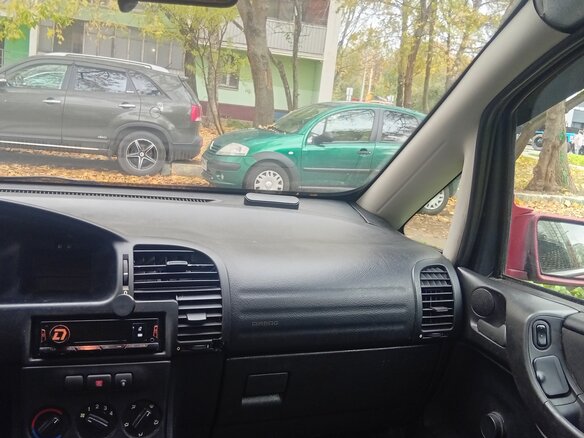 2003 Opel Zafira A, пурпурный, 260000 рублей - вид 9