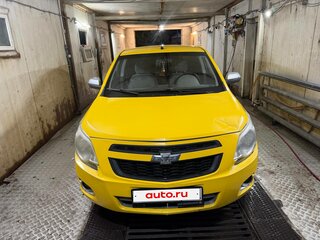 2013 Chevrolet Cobalt II, серебристый, 445000 рублей, вид 2