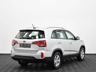 2017 Kia Sorento II Рестайлинг, серебристый, 1799000 рублей, вид 2