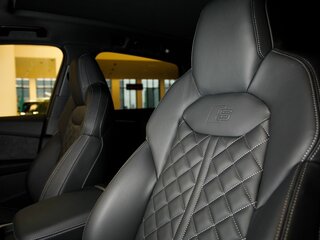 2026 Audi Q7 50 TDI II (4M) Рестайлинг 2, белый, 14550000 рублей, вид 2
