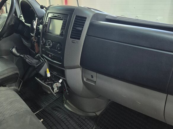 2010 Mercedes-Benz Sprinter, белый, 1800000 рублей - вид 9
