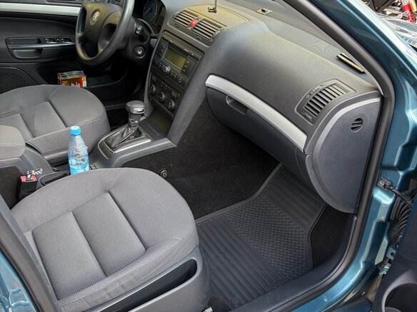 2005 Skoda Octavia II (A5), серый, 925000 рублей - вид 9