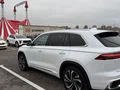 2024 Geely Monjaro (Xingyue L) I Рестайлинг (China Market), белый, 3200000 рублей - вид 2