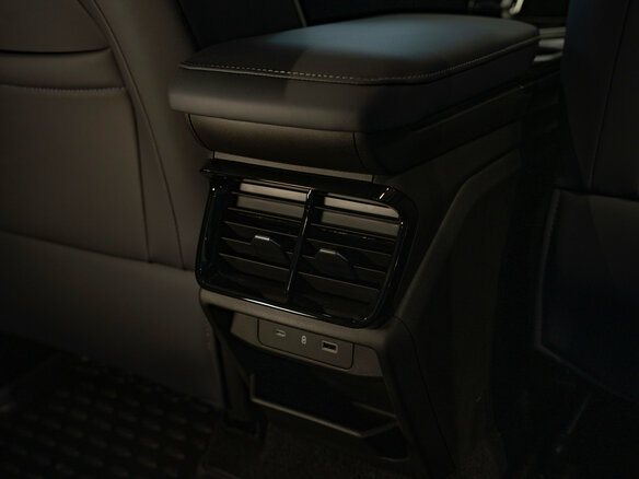 2026 Geely Atlas II, чёрный, 4224990 рублей - вид 29