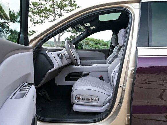 2026 Li Auto (Lixiang) L9 II, серый, 12560000 рублей - вид 11