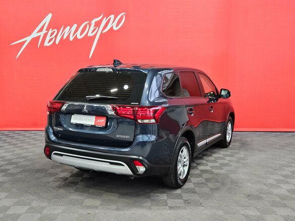 2019 Mitsubishi Outlander III Рестайлинг 3, синий, 2149000 рублей - вид 5