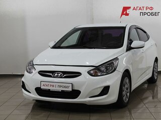 2013 Hyundai Solaris I, белый, 830000 рублей, вид 1