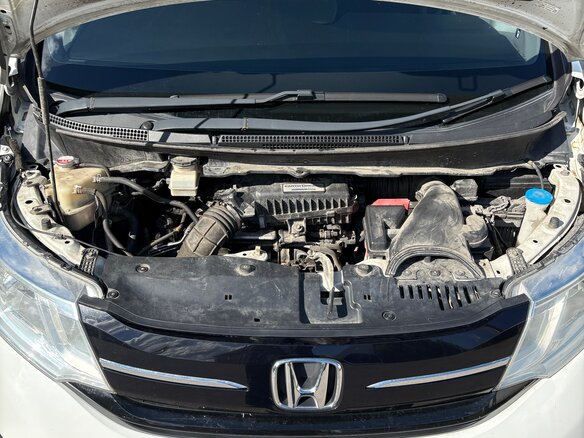 2017 Honda Stepwgn V, белый, 1600000 рублей - вид 10