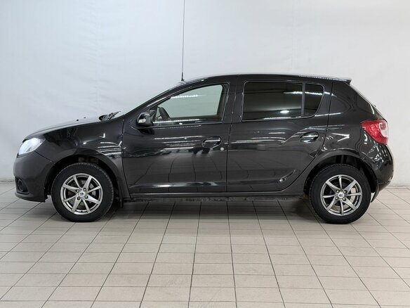 2015 Renault Sandero II, чёрный - вид 9