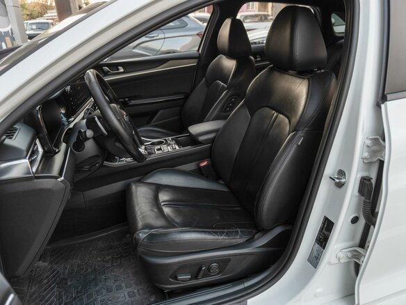 2021 Kia K5 III, белый, 2099000 рублей - вид 10