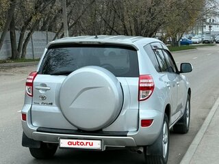 2010 Toyota RAV4 III (XA30) Рестайлинг, серебристый, 1040000 рублей, вид 4