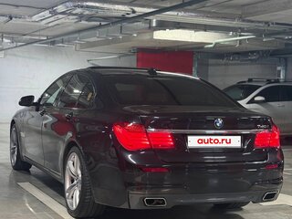 2014 BMW 7 серии 740i V (F01/F02/F04) Рестайлинг, чёрный, 2390000 рублей, вид 3