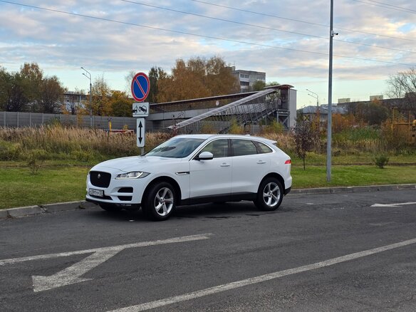 2019 Jaguar F-Pace I, белый, 2990000 рублей - вид 1