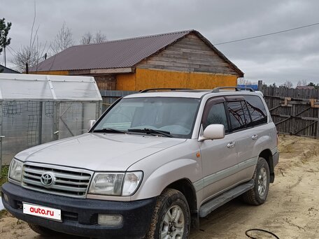 2004 Toyota Land Cruiser 100 Series Рестайлинг 1, серебристый, 1790000 рублей, вид 1