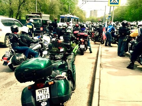 1996 Triumph Trophy 1200, зелёный, 290000 рублей, вид 4