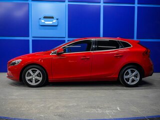 2014 Volvo V40 II, красный, 1350000 рублей, вид 3