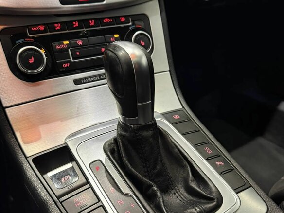 2011 Volkswagen Passat CC I, белый, 999000 рублей - вид 15