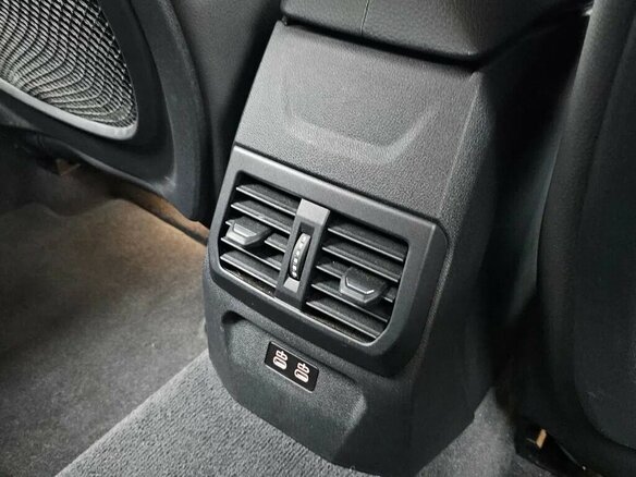 2022 BMW 1 серии 120i III (F40), чёрный, 4381237 рублей - вид 23