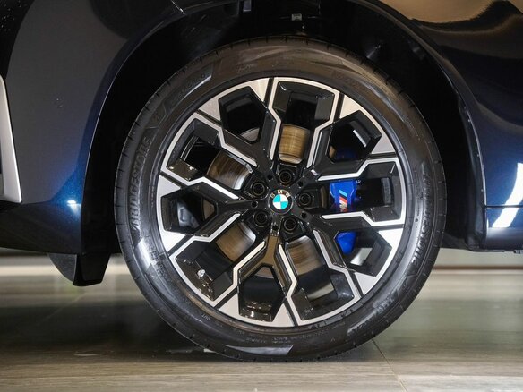 2025 BMW X3 Long 30L xDrive IV (G45/G48), чёрный, 7170000 рублей - вид 9