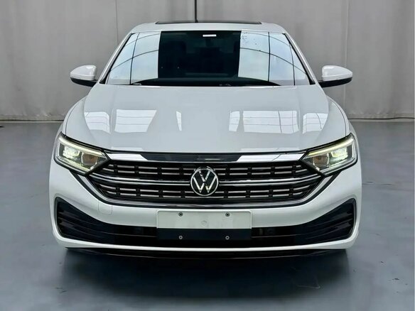 2023 Volkswagen Sagitar III Рестайлинг, белый, 1750000 рублей - вид 1