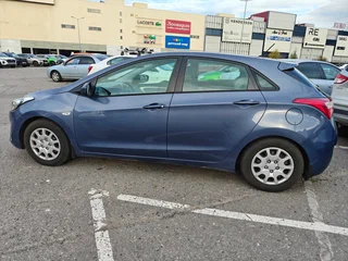 2012 Hyundai i30 II, синий, 850000 рублей, вид 4