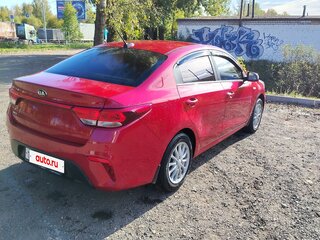 2017 Kia Rio IV, красный, 1500000 рублей, вид 3