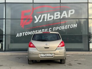 2010 Nissan Tiida I Рестайлинг, коричневый, 699000 рублей, вид 5