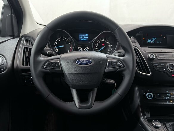 2017 Ford Focus III Рестайлинг, белый, 1190000 рублей - вид 11