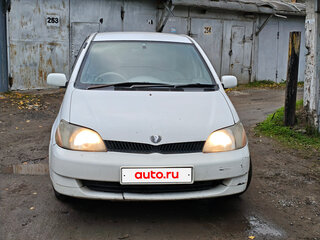 2002 Toyota Platz, белый, 290000 рублей, вид 3