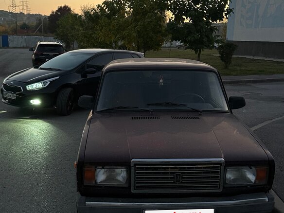 2005 Lada (ВАЗ) 2107, пурпурный, 99999 рублей - вид 1