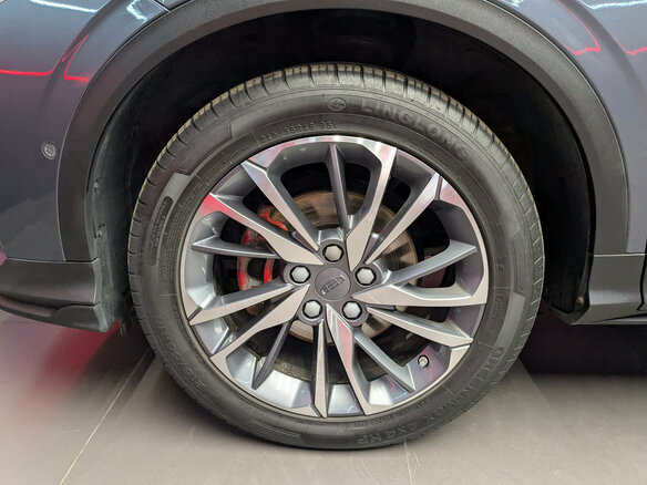 2021 Geely Coolray I, серый - вид 11