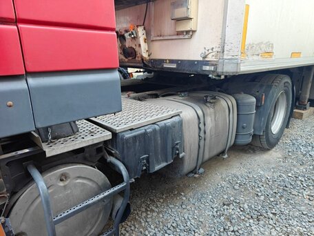 2003 DAF 95XF, красный, 1190000 рублей, вид 4