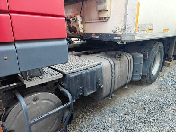 2003 DAF 95XF, красный, 1190000 рублей - вид 3