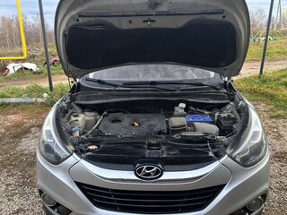 2014 Hyundai ix35 I Рестайлинг, серебристый, 1100000 рублей, вид 2