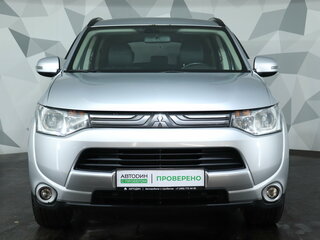 2013 Mitsubishi Outlander III, серебристый, 1149000 рублей, вид 2